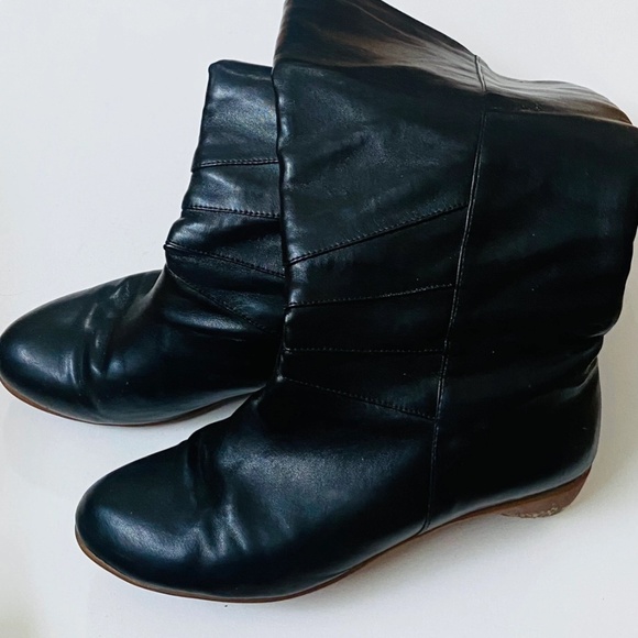 Colin Davis tall leather - Picture 1 of 4